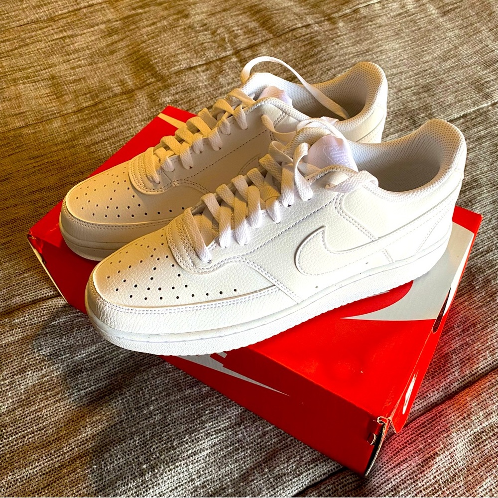 NIB Nike Court Vision Lo
